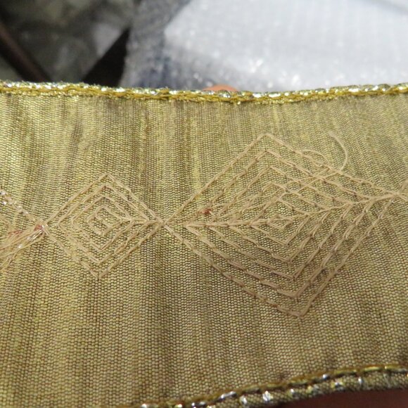 Sequins Diamond Design wired ribbon Warm Gold & Brown 2.5" wide - Picture 6 of 9